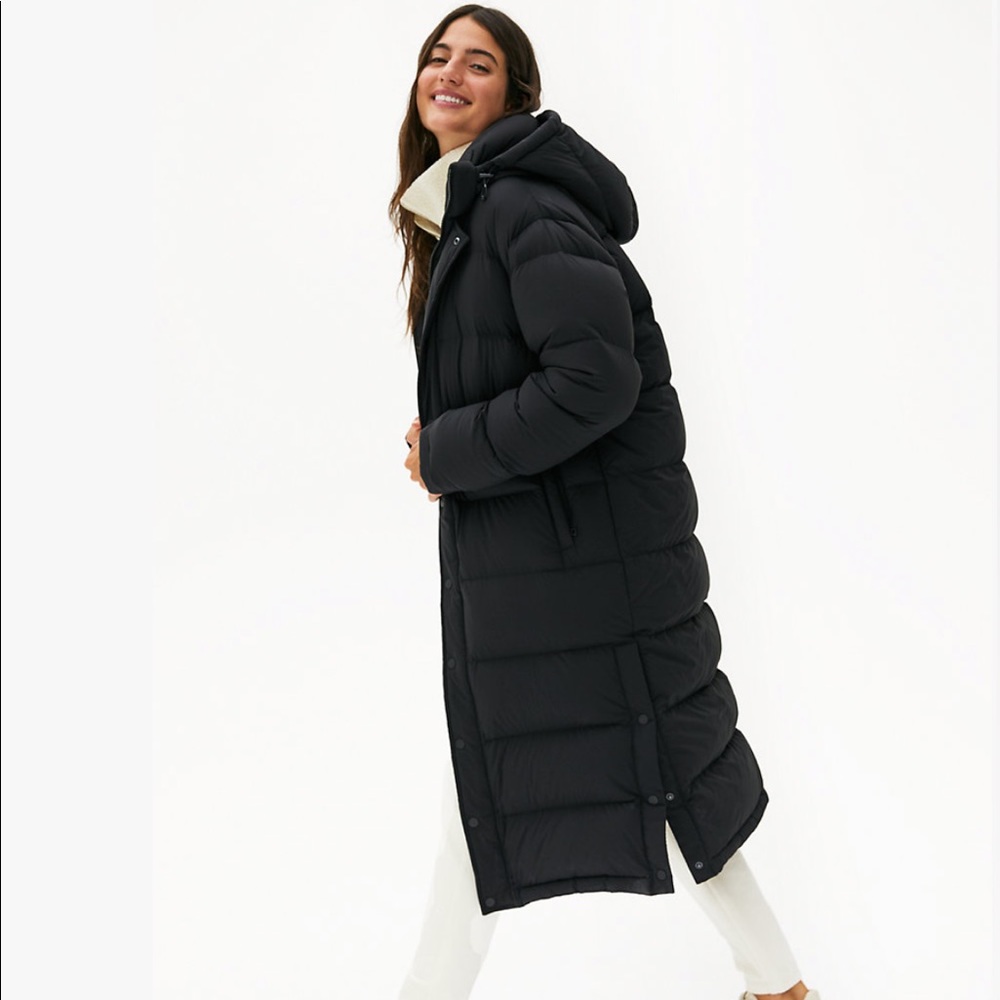 Aritzia Super Puff Long